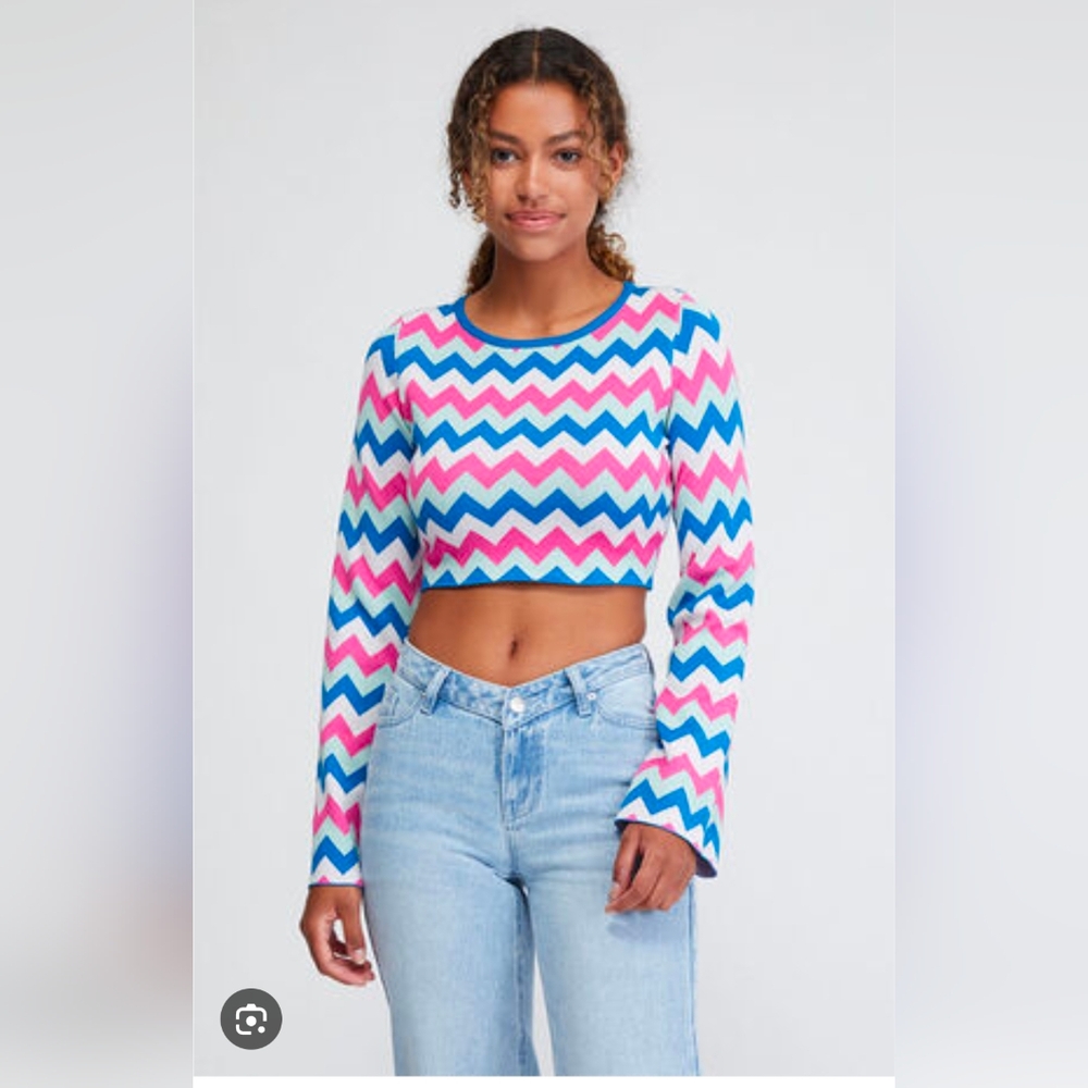 Charlie Holiday/Candice Cropped Sweater Sz 6